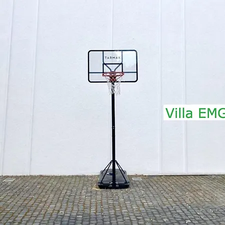 Villa Luxus Design Emg Nah Frankfurt, Heidelberg Mit Sauna, Schwimmteich, Garten Fuer Familien Und Gruppen Bis 17 Personen Bensheim