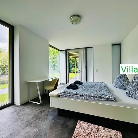 Villa Luxus Design Emg Nah Frankfurt, Heidelberg Mit Sauna, Schwimmteich, Garten Fuer Familien Und Gruppen Bis 17 Personen *