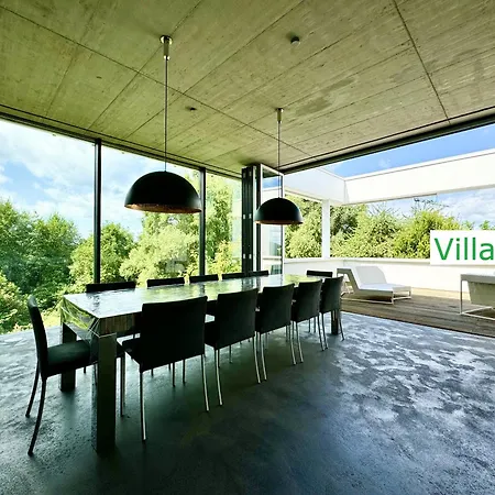 Villa Luxus Design Emg Nah Frankfurt, Heidelberg Mit Sauna, Schwimmteich, Garten Fuer Familien Und Gruppen Bis 17 Personen
