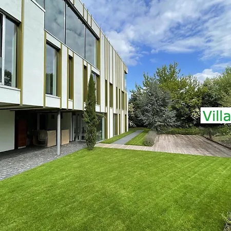 Luxus Design Emg Nah Frankfurt, Heidelberg Mit Sauna, Schwimmteich, Garten Fuer Familien Und Gruppen Bis 17 Personen *