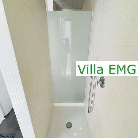 Villa Luxus Design Emg Nah Frankfurt, Heidelberg Mit Sauna, Schwimmteich, Garten Fuer Familien Und Gruppen Bis 17 Personen Bensheim