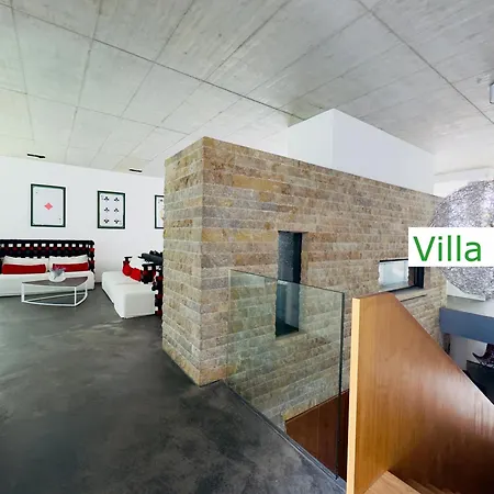 Luxus Design Emg Nah Frankfurt, Heidelberg Mit Sauna, Schwimmteich, Garten Fuer Familien Und Gruppen Bis 17 Personen Villa