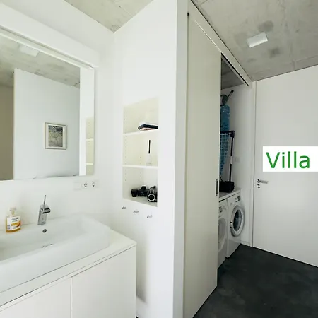 Luxus Design Emg Nah Frankfurt, Heidelberg Mit Sauna, Schwimmteich, Garten Fuer Familien Und Gruppen Bis 17 Personen * Bensheim