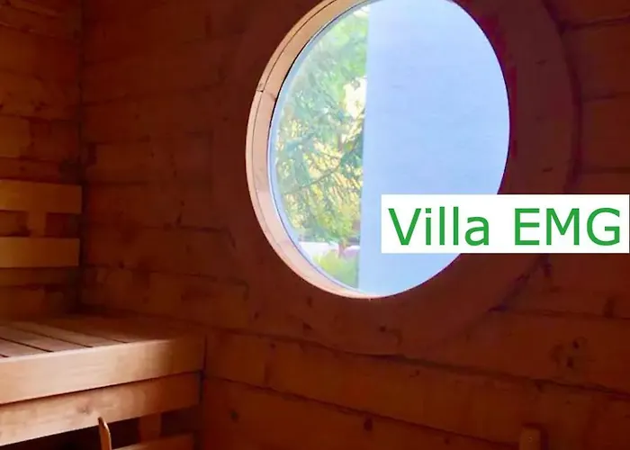 Villa Luxus Design Emg Nah Frankfurt, Heidelberg Mit Sauna, Schwimmteich, Garten Fuer Familien Und Gruppen Bis 17 Personen *