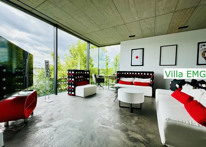 Luxus Design Emg Nah Frankfurt, Heidelberg Mit Sauna, Schwimmteich, Garten Fuer Familien Und Gruppen Bis 17 Personen Villa *