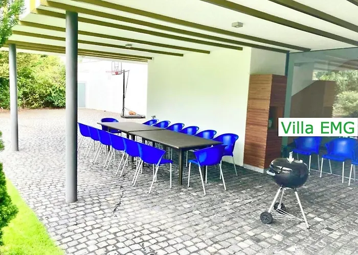 Luxus Design Emg Nah Frankfurt, Heidelberg Mit Sauna, Schwimmteich, Garten Fuer Familien Und Gruppen Bis 17 Personen Bensheim