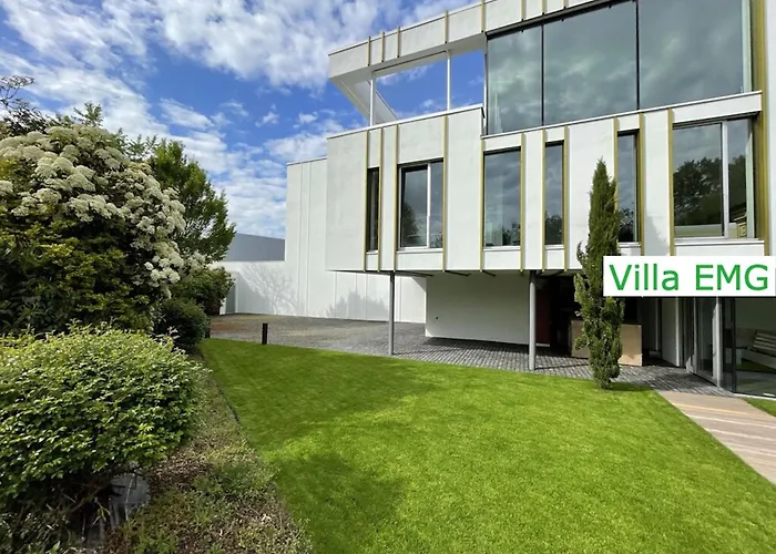 Luxus Design Emg Nah Frankfurt, Heidelberg Mit Sauna, Schwimmteich, Garten Fuer Familien Und Gruppen Bis 17 Personen * Bensheim