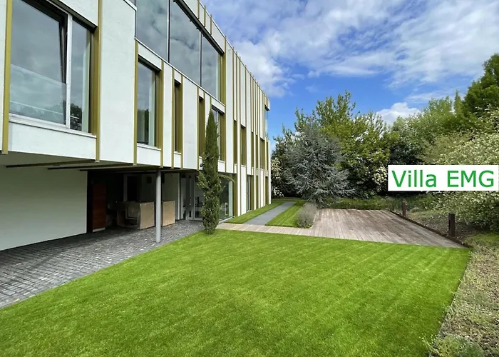 Luxus Design Emg Nah Frankfurt, Heidelberg Mit Sauna, Schwimmteich, Garten Fuer Familien Und Gruppen Bis 17 Personen *