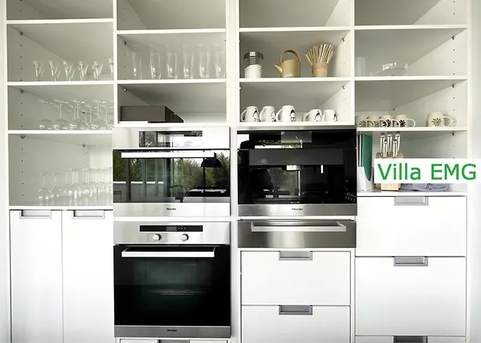 Luxus Design Emg Nah Frankfurt, Heidelberg Mit Sauna, Schwimmteich, Garten Fuer Familien Und Gruppen Bis 17 Personen Villa *