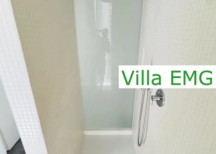 Villa Luxus Design Emg Nah Frankfurt, Heidelberg Mit Sauna, Schwimmteich, Garten Fuer Familien Und Gruppen Bis 17 Personen Bensheim