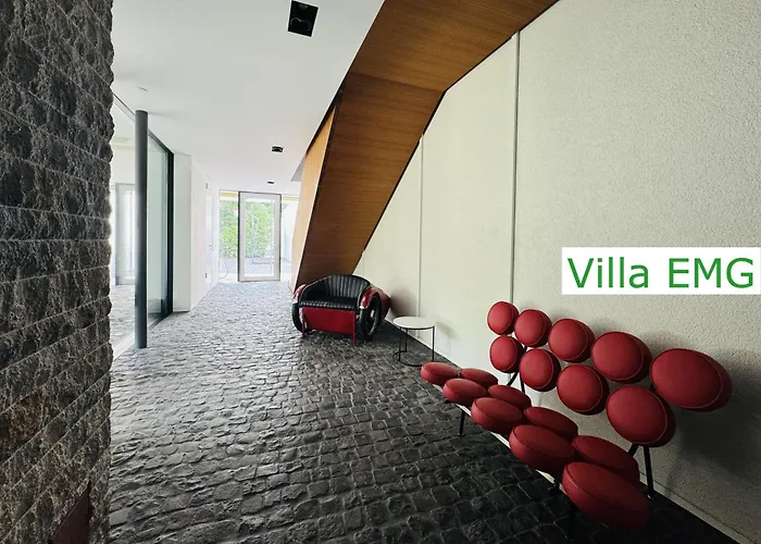 Luxus Design Emg Nah Frankfurt, Heidelberg Mit Sauna, Schwimmteich, Garten Fuer Familien Und Gruppen Bis 17 Personen Bensheim