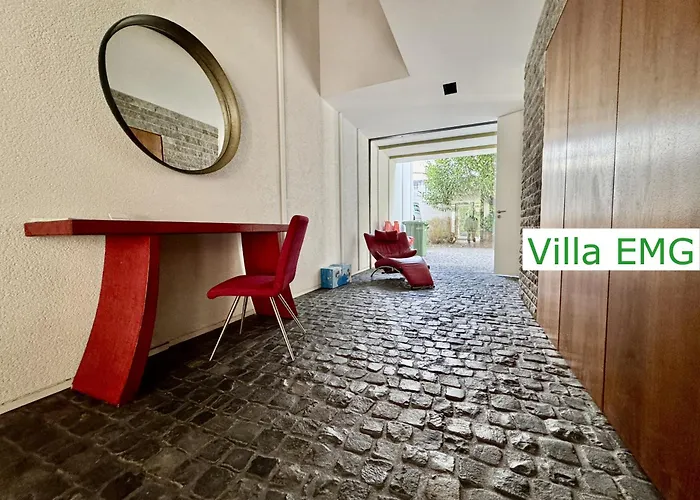 Villa Luxus Design Emg Nah Frankfurt, Heidelberg Mit Sauna, Schwimmteich, Garten Fuer Familien Und Gruppen Bis 17 Personen *