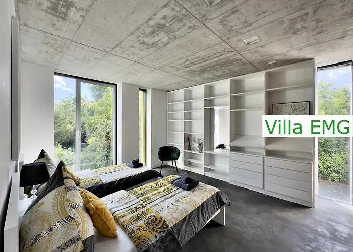 Luxus Design Emg Nah Frankfurt, Heidelberg Mit Sauna, Schwimmteich, Garten Fuer Familien Und Gruppen Bis 17 Personen Bensheim